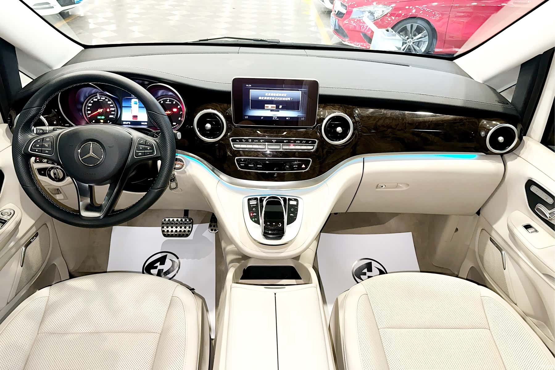Mercedes-Benz V-Class, 2018 все фото