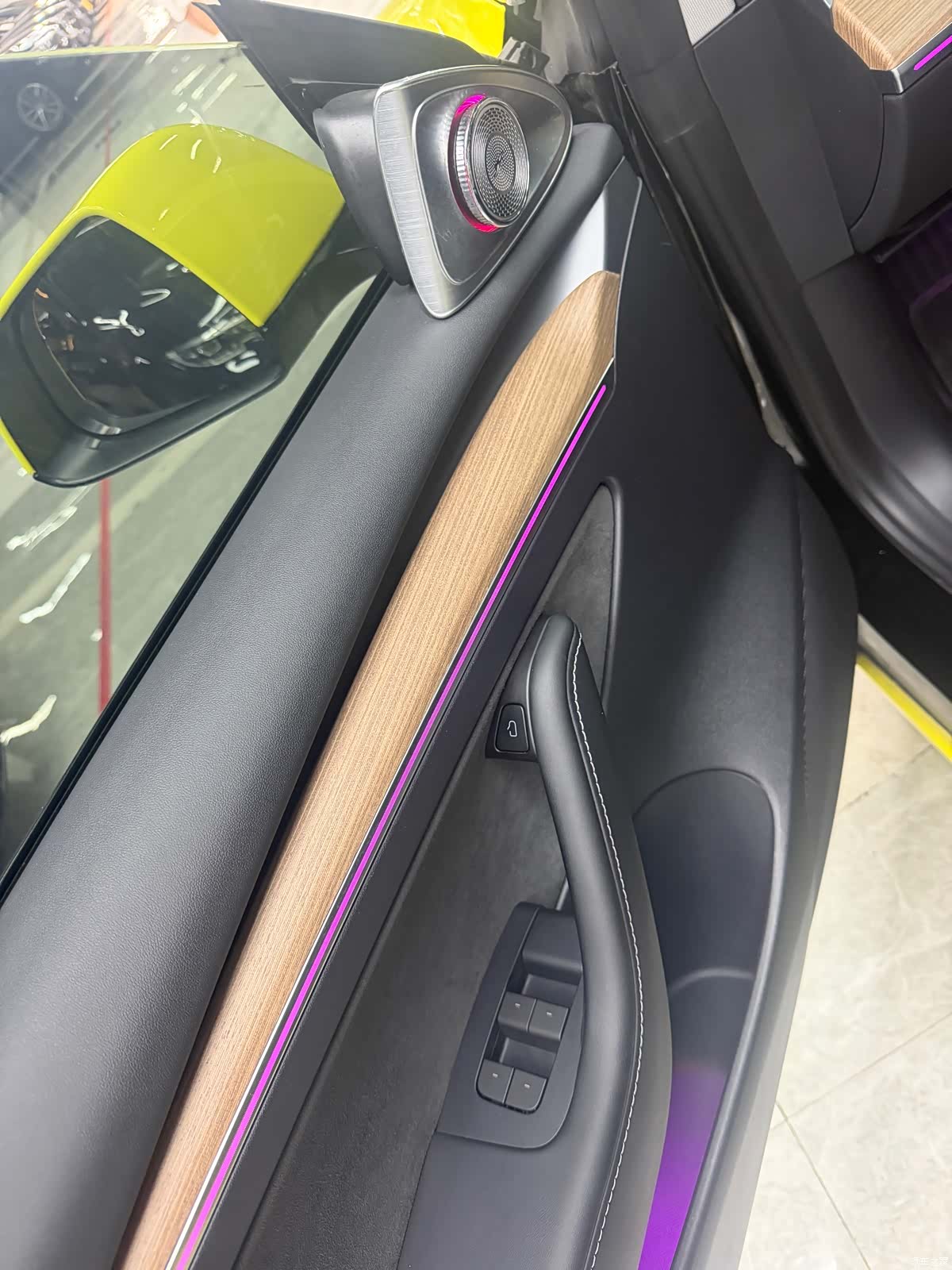 Tesla Model 3, 2023 все фото