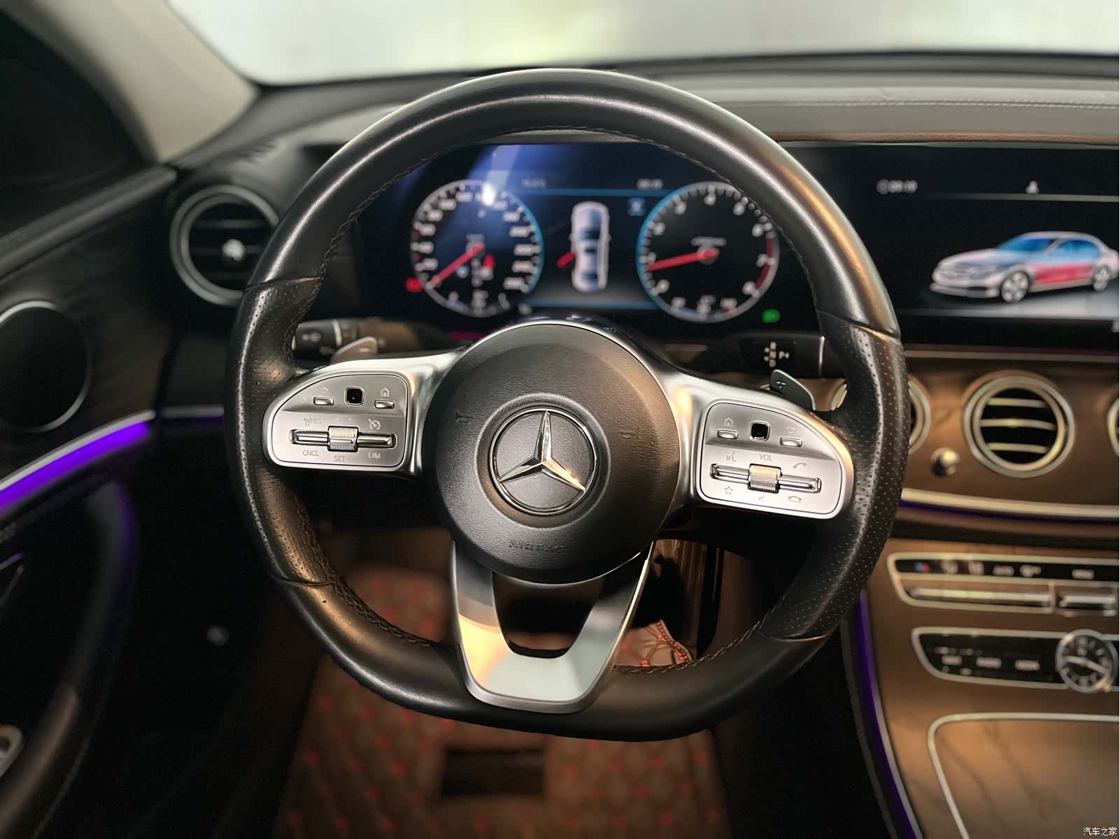 Mercedes-Benz E-Class, 2019 14