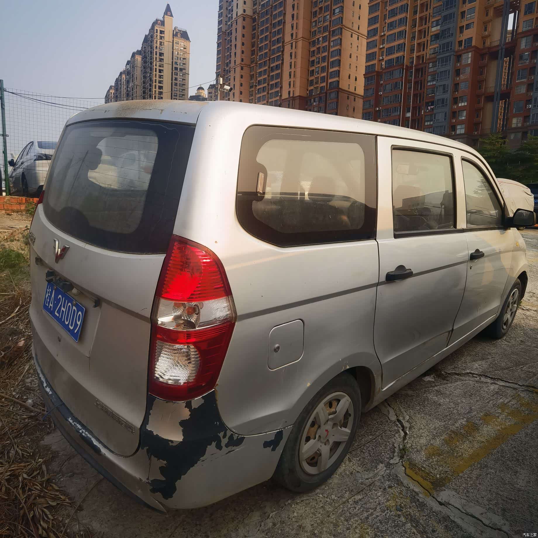 Wuling Hongguang, 2011 4
