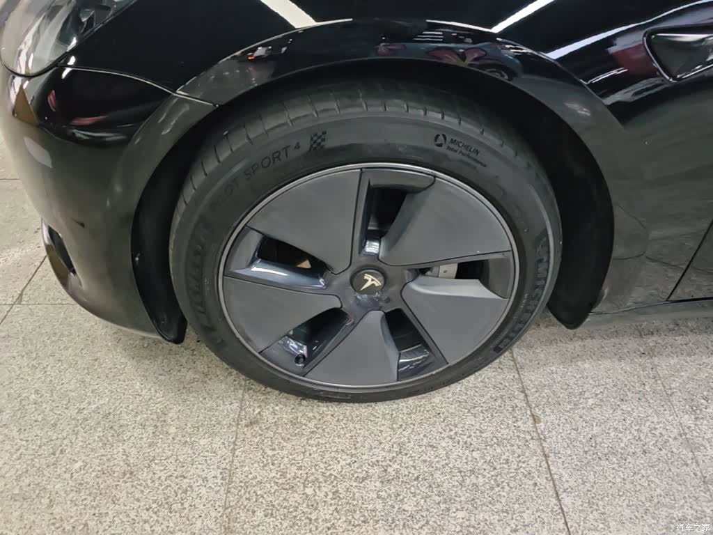 Tesla Model 3, 2021 23