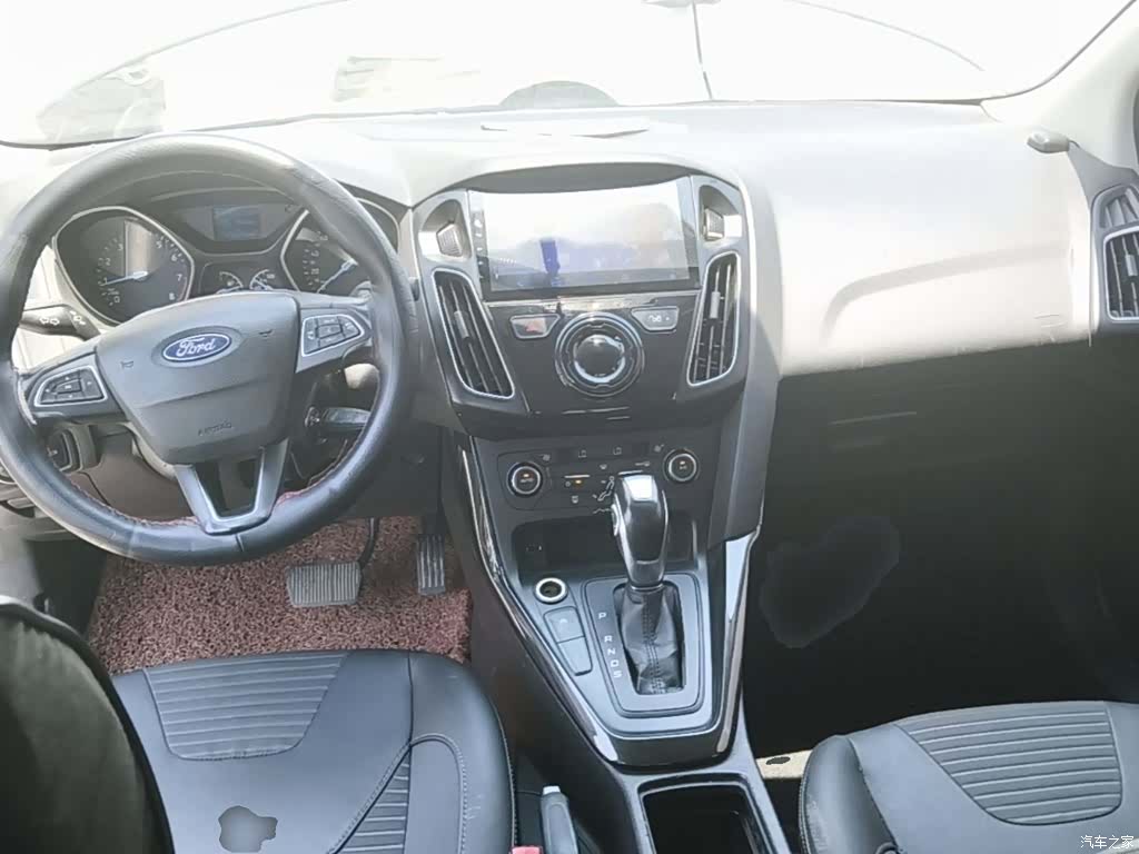 Ford Focus, 2015 6