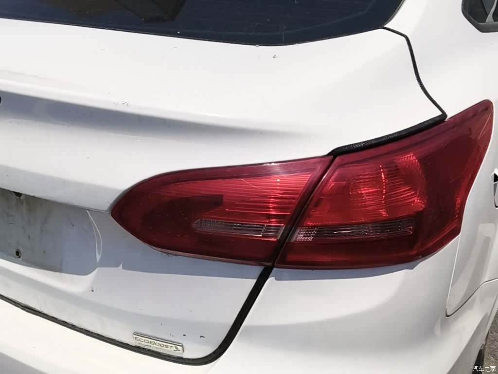 Ford Focus, 2015 24