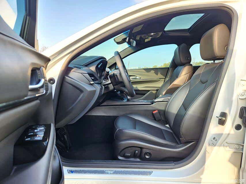 Cadillac CT4, 2022 все фото