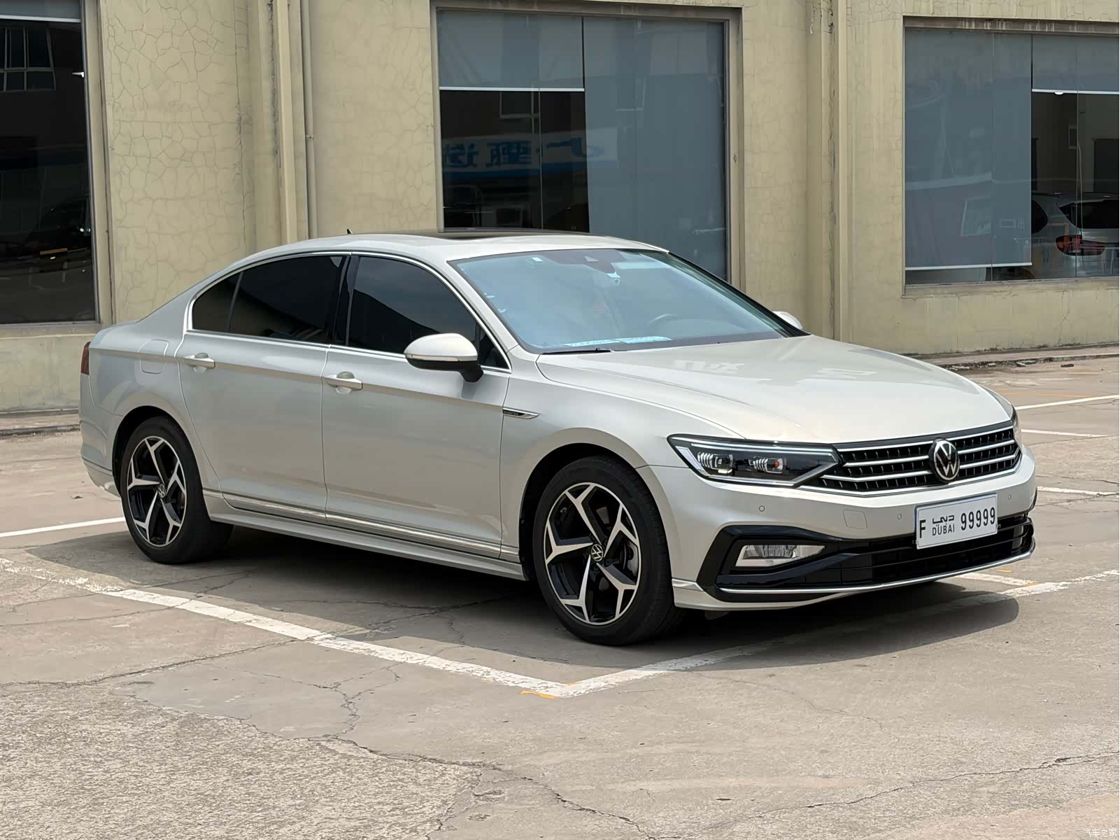 Volkswagen Magotan, 2023 3