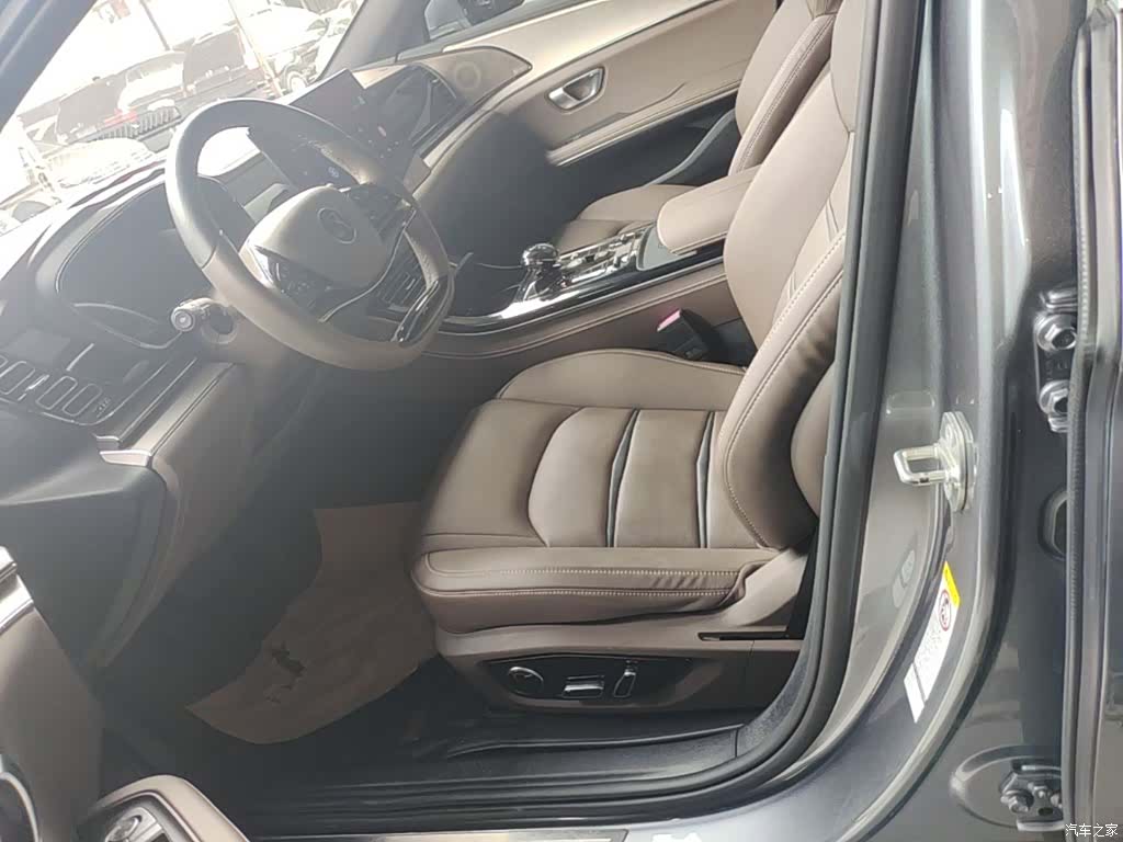 BYD Han, 2022 15