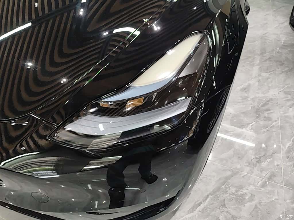 Tesla Model Y, 2022 24
