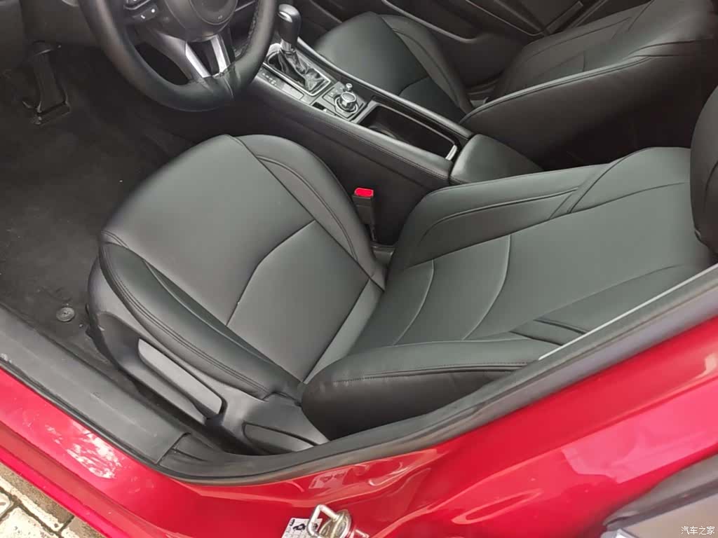 Mazda Mazda3, 2018 15