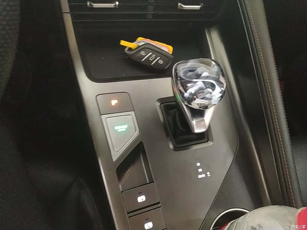 Roewe RX5, 2023 14