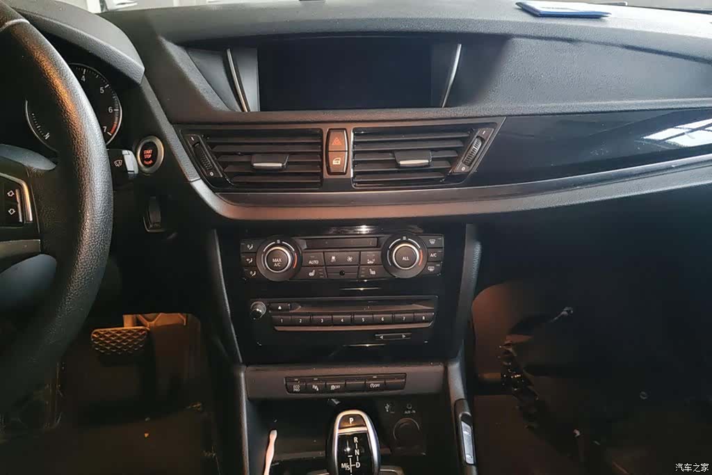 BMW X1, 2015 13