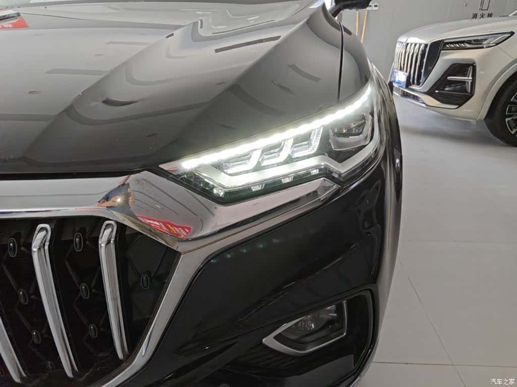 Hongqi HS5, 2022 24