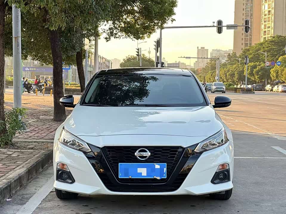 Nissan Teana