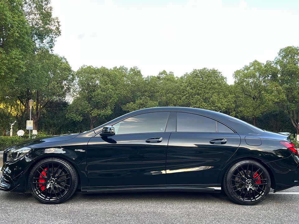 Mercedes-Benz CLA AMG