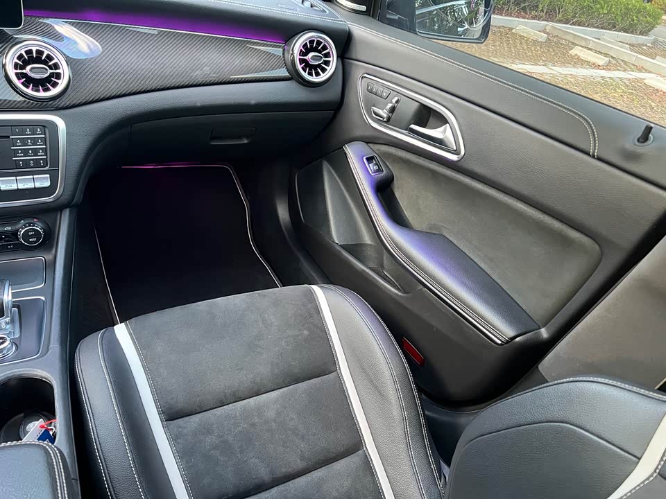 Mercedes-Benz CLA AMG