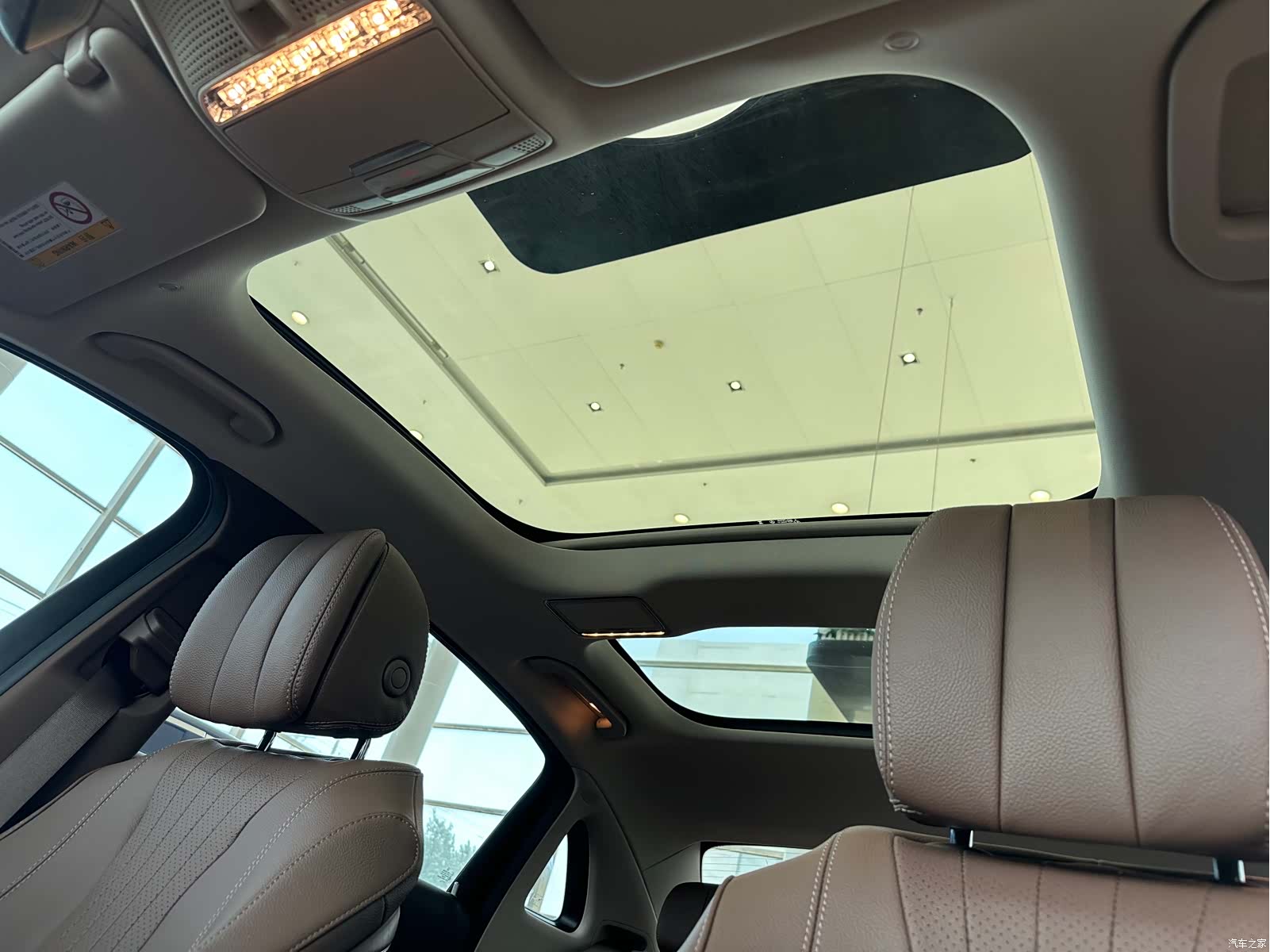 Mercedes-Benz E-Class, 2023 17