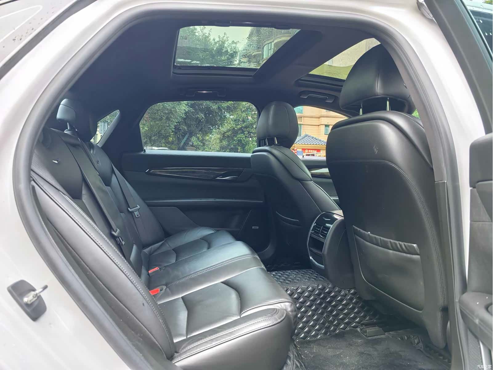 Cadillac CT6, 2021 11