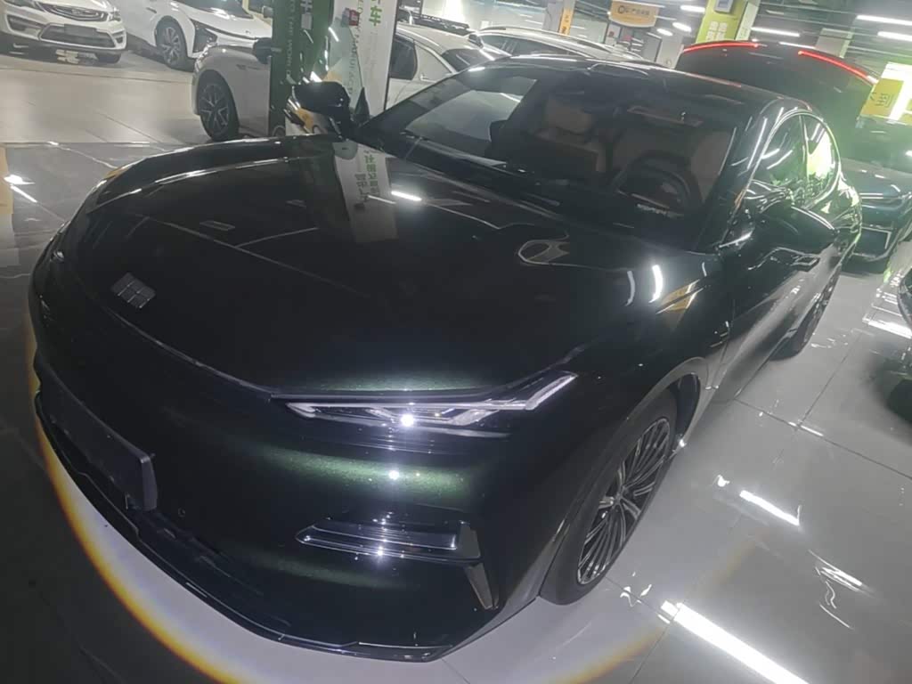 Geely Galaxy Starshine 8