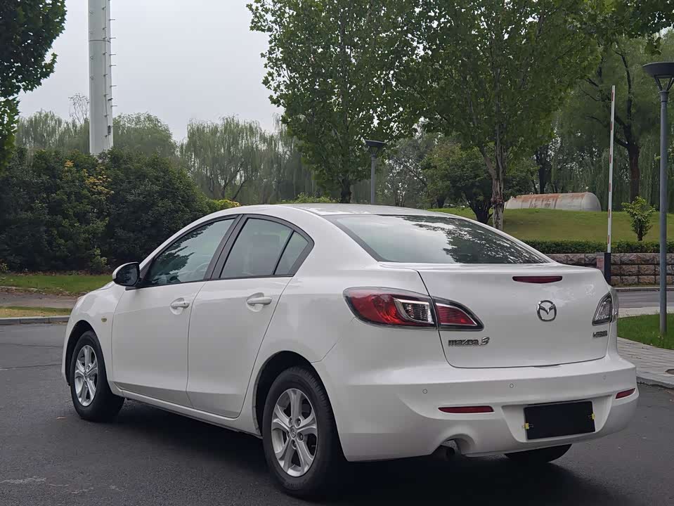 Mazda 3 star Cheng