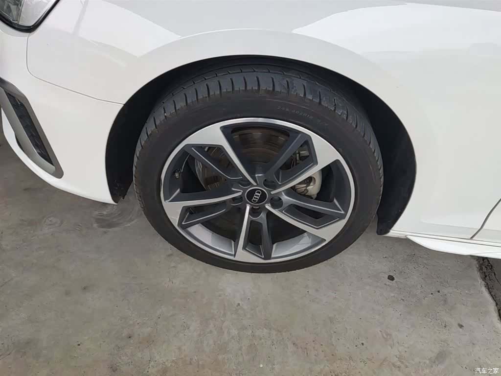 Audi A4L, 2024 23