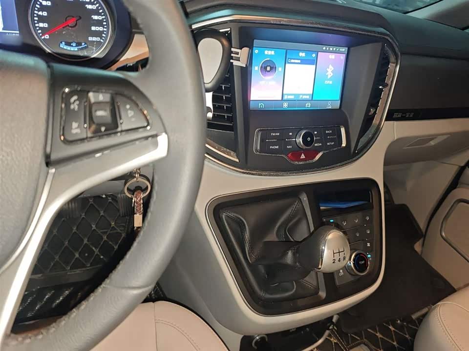 JAC Refine Ruifeng M4