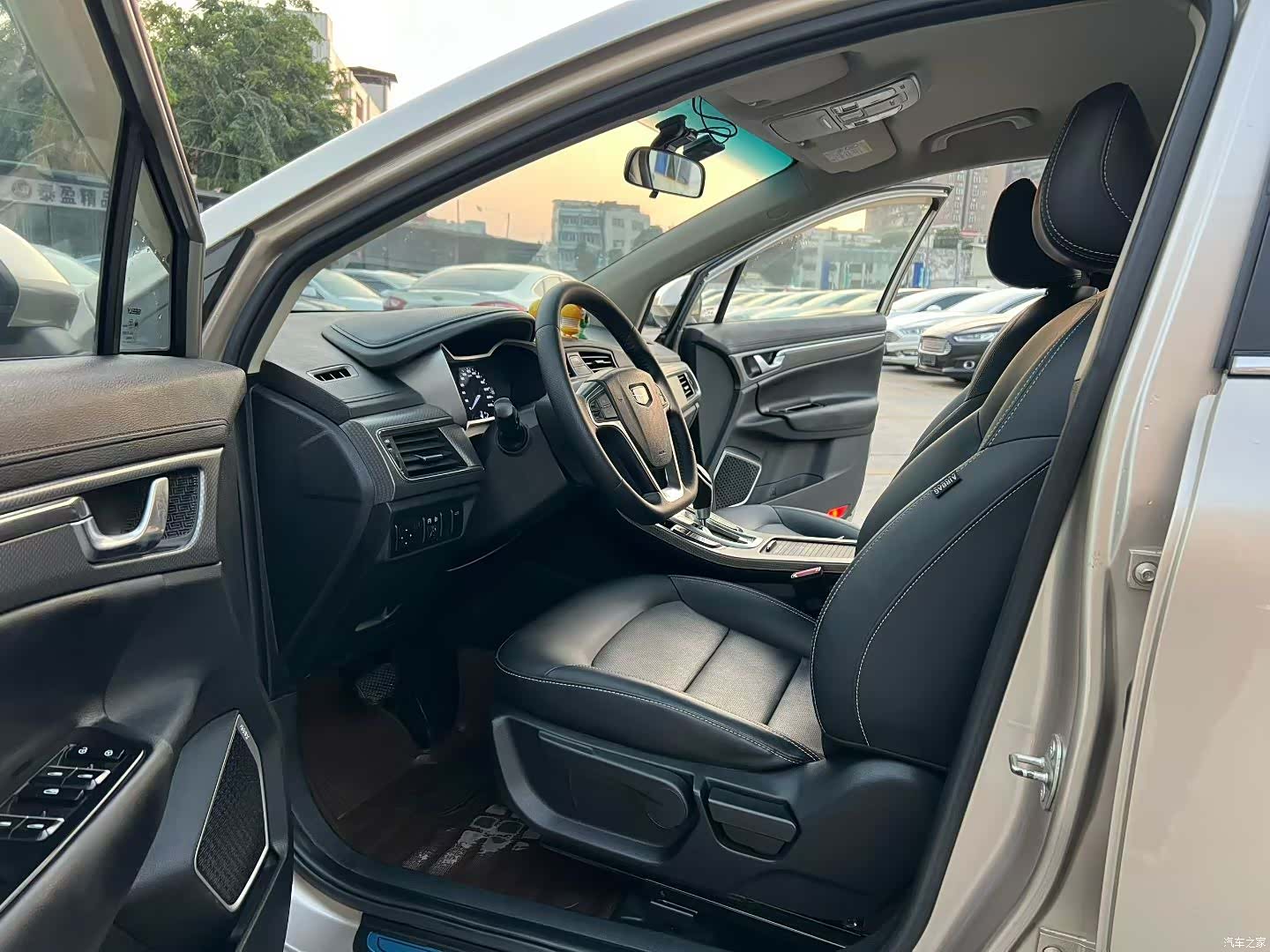 Geely Emgrand, 2017 4