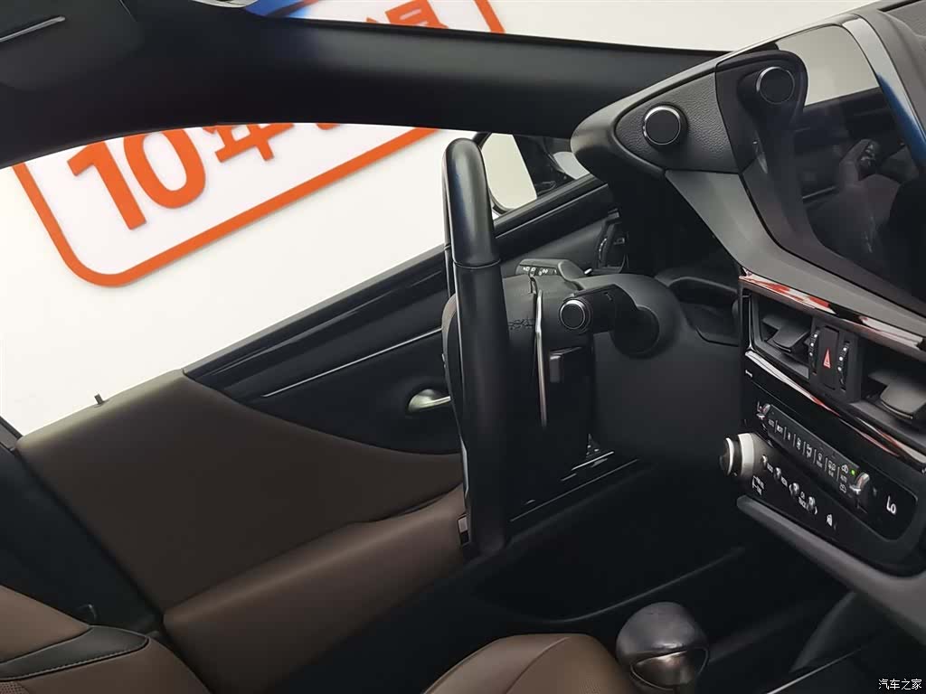Lexus ES, 2021 22