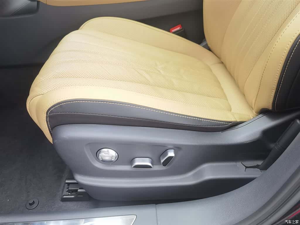 Hongqi H5, 2022 20