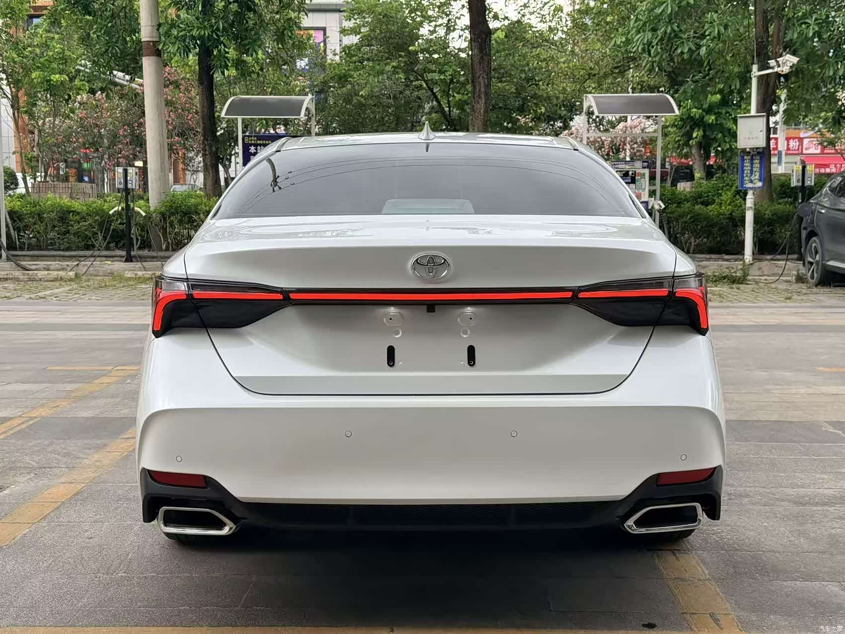 Toyota Avalon, 2022 3