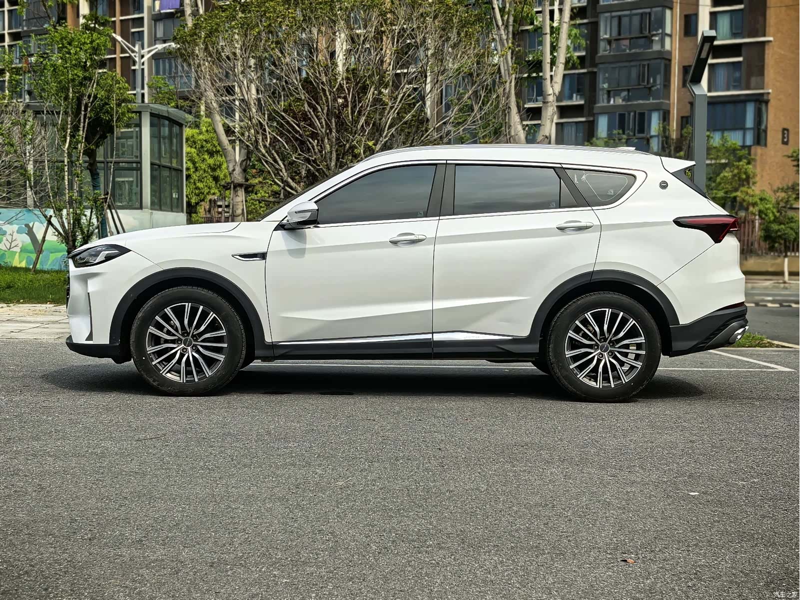 Jetour X70, 2023 13