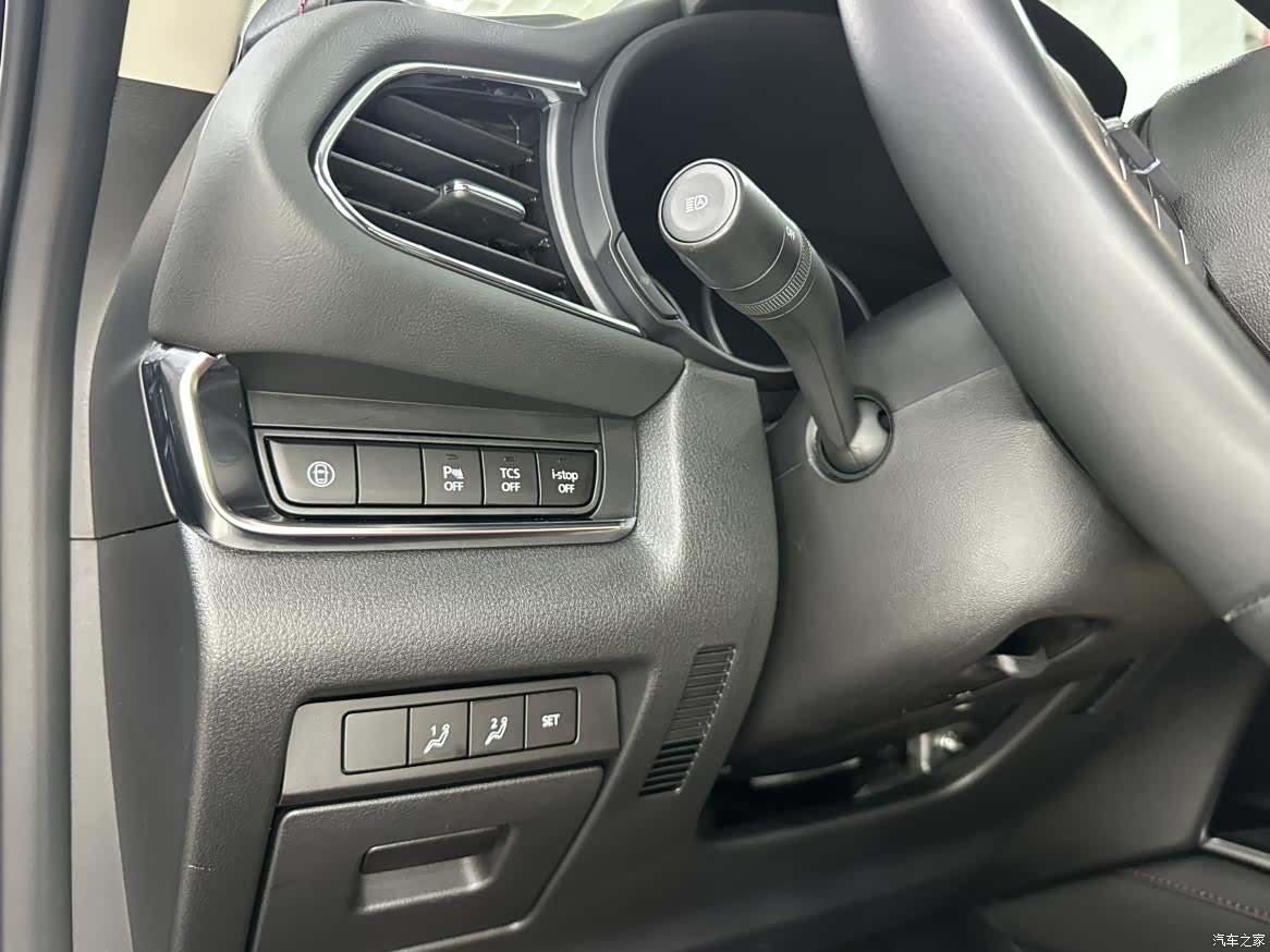 Mazda CX-30, 2022 25