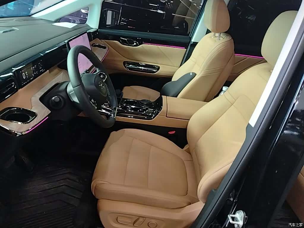 Trumpchi E8, 2024 15