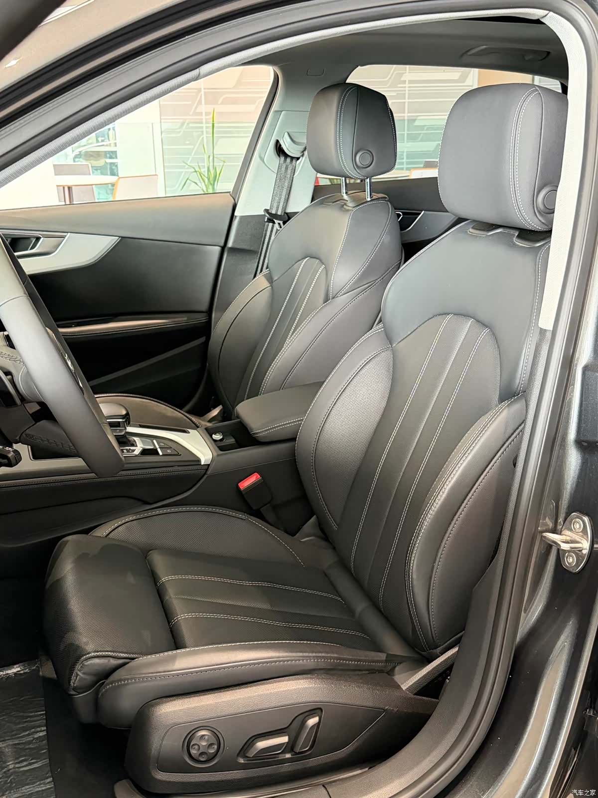 Audi A4L, 2023 11