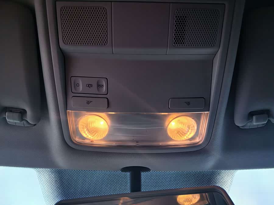 Volkswagen Tiguan 2015, фото 19