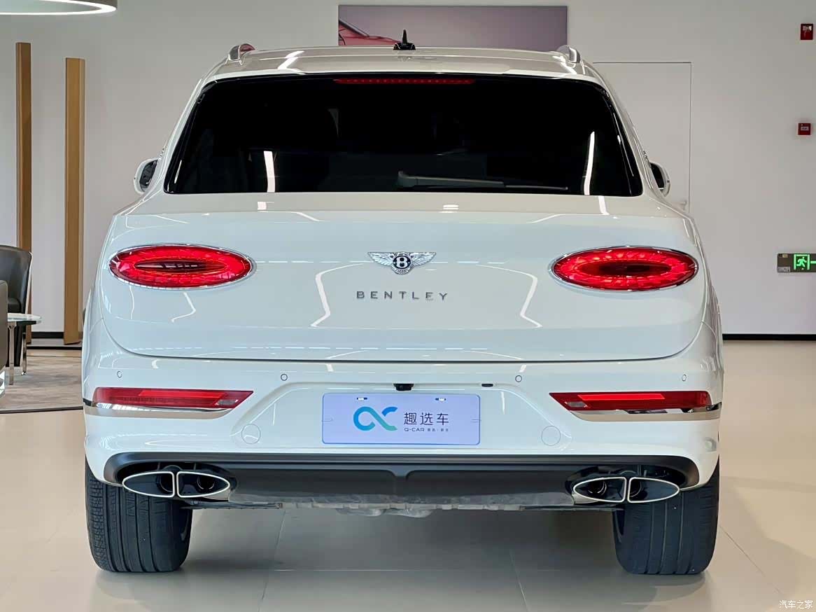 Bentley Bentayga, 2025 6