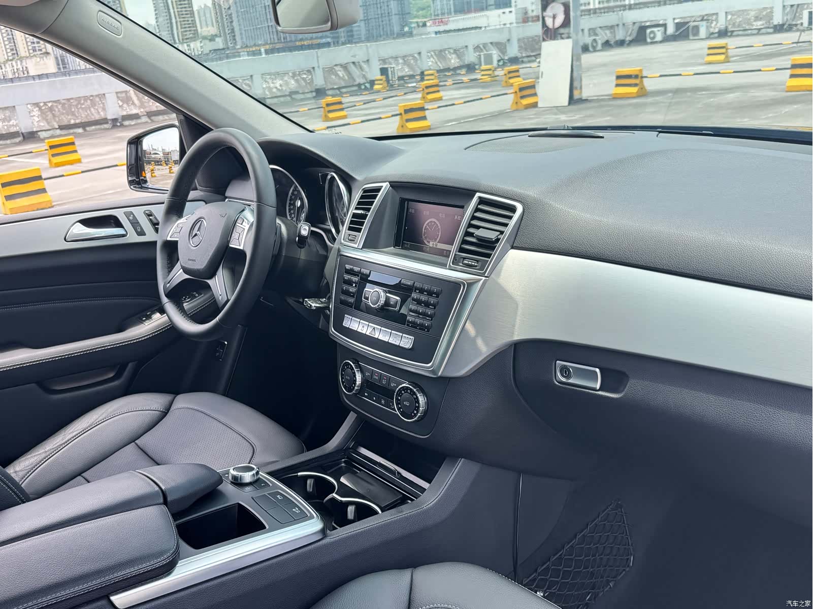 Mercedes-Benz M-Class, 2015 4