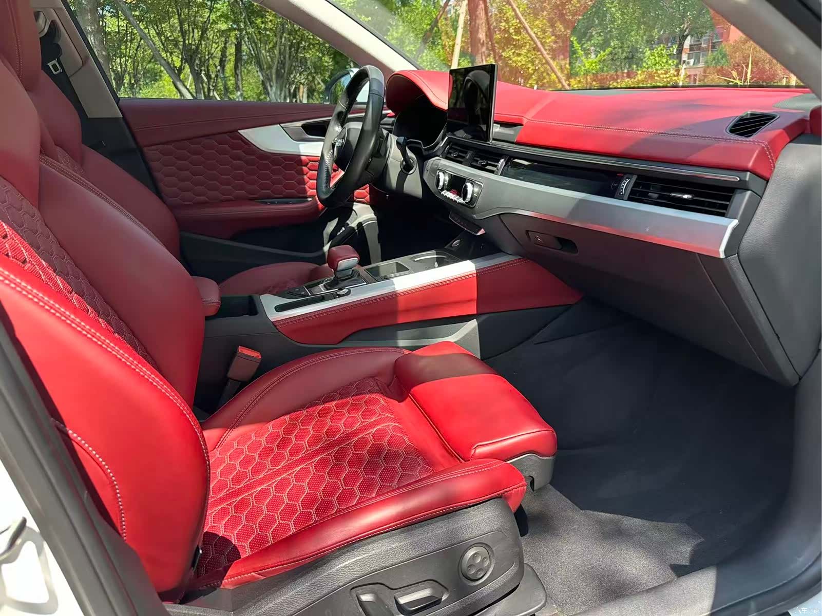 Audi A4L, 2021 13
