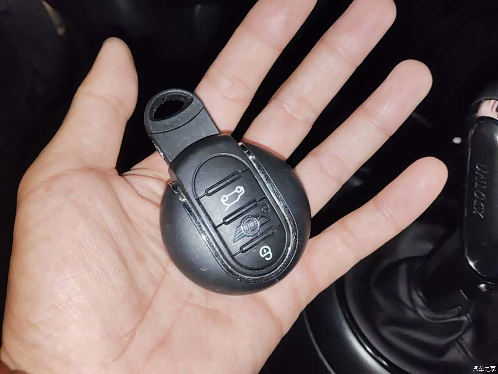 Mini ONE, 2018 9
