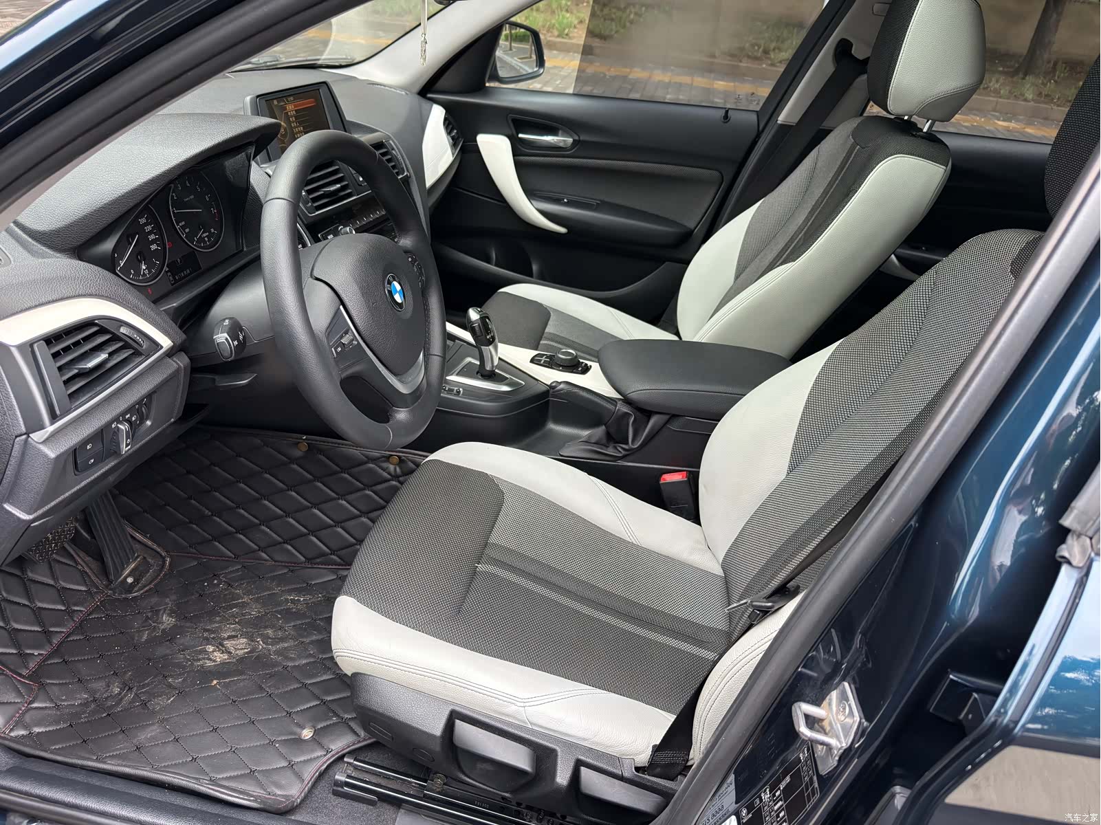BMW 1 Series, 2016 все фото