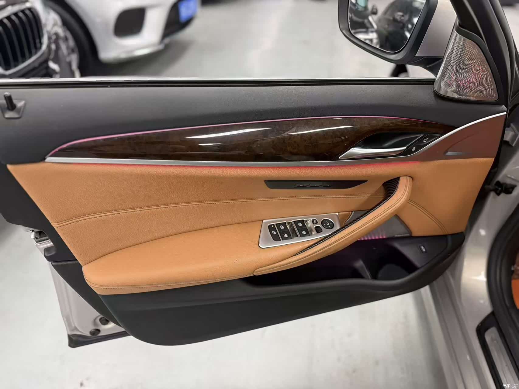 BMW 5 Series, 2018 все фото