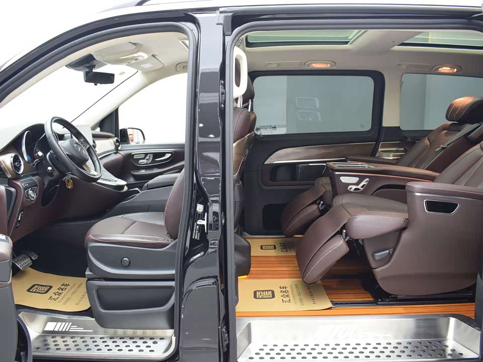 Mercedes-Benz V-class