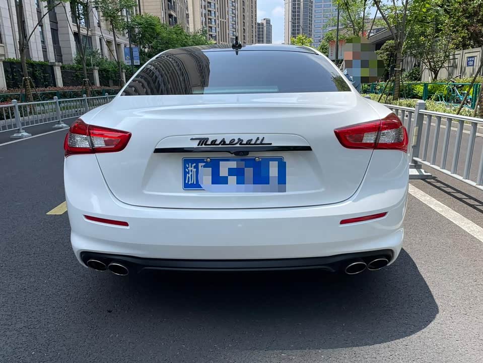 Maserati Ghibli Maserati Ghibli