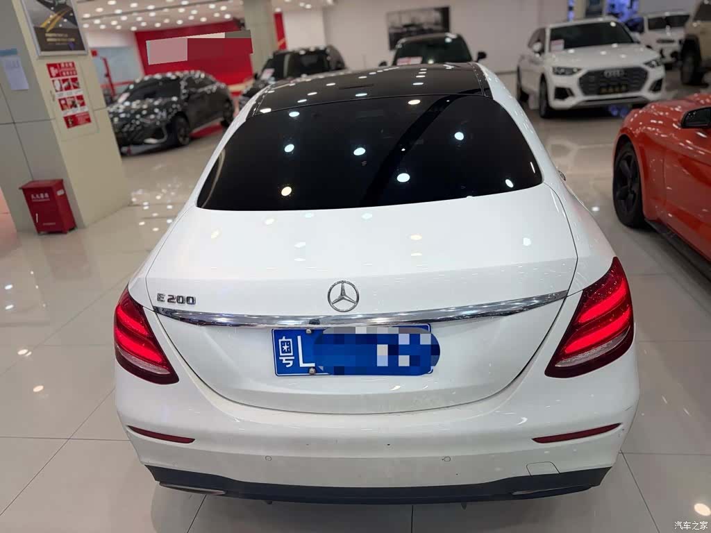 Mercedes-Benz E-Class, 2018 15