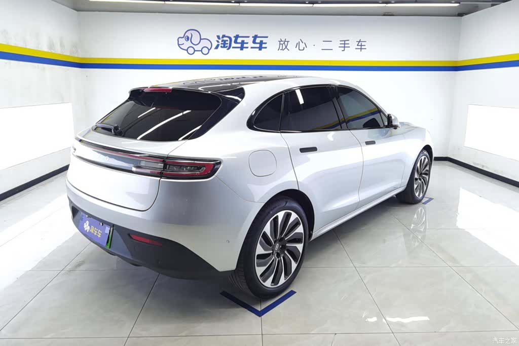 AITO M5, 2022 3