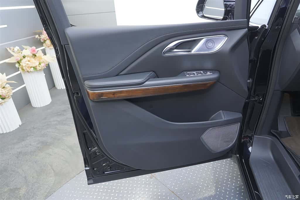 Hongqi HQ9, 2023 20