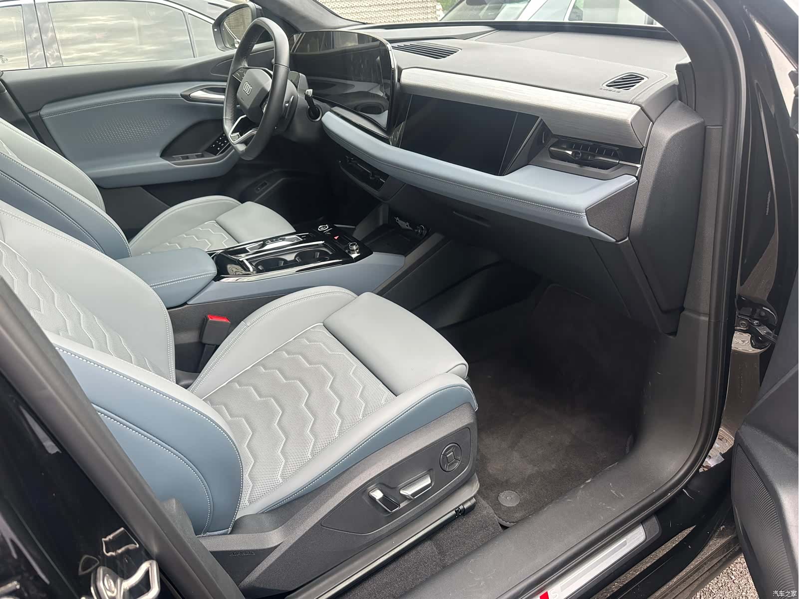 Audi e-tron, 2025 4