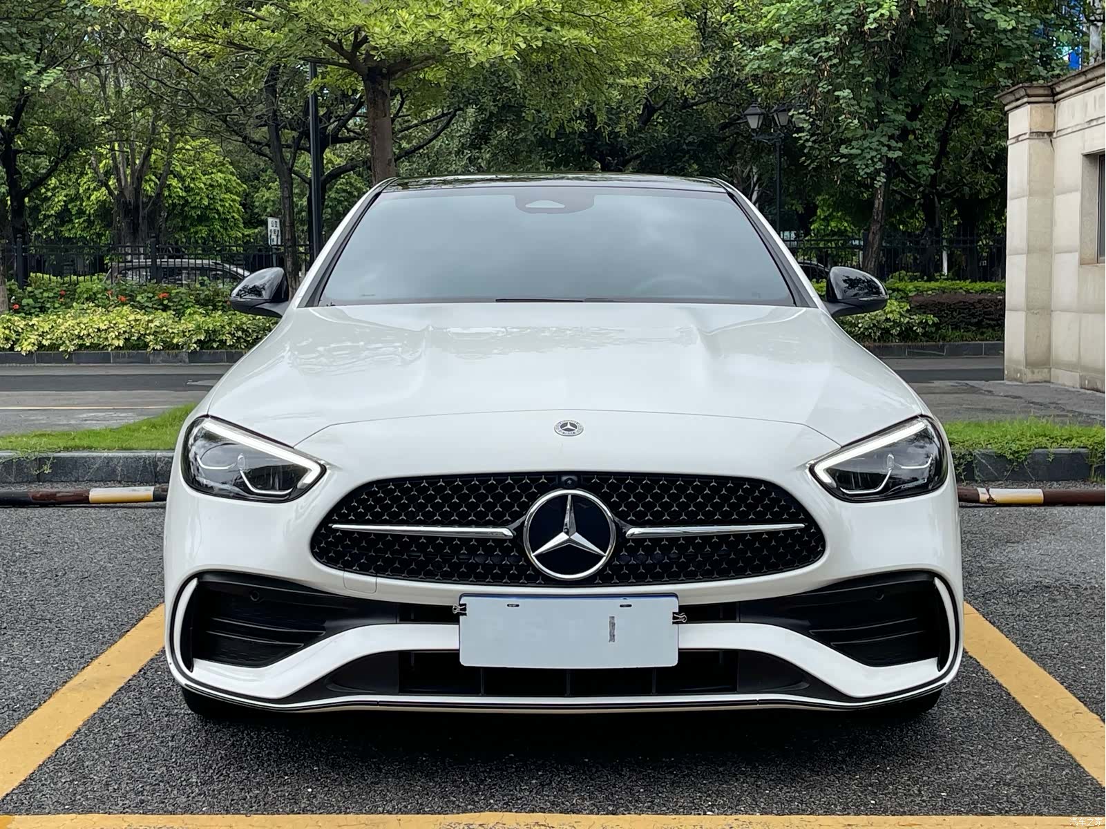 Mercedes-Benz C-Class, 2025 2