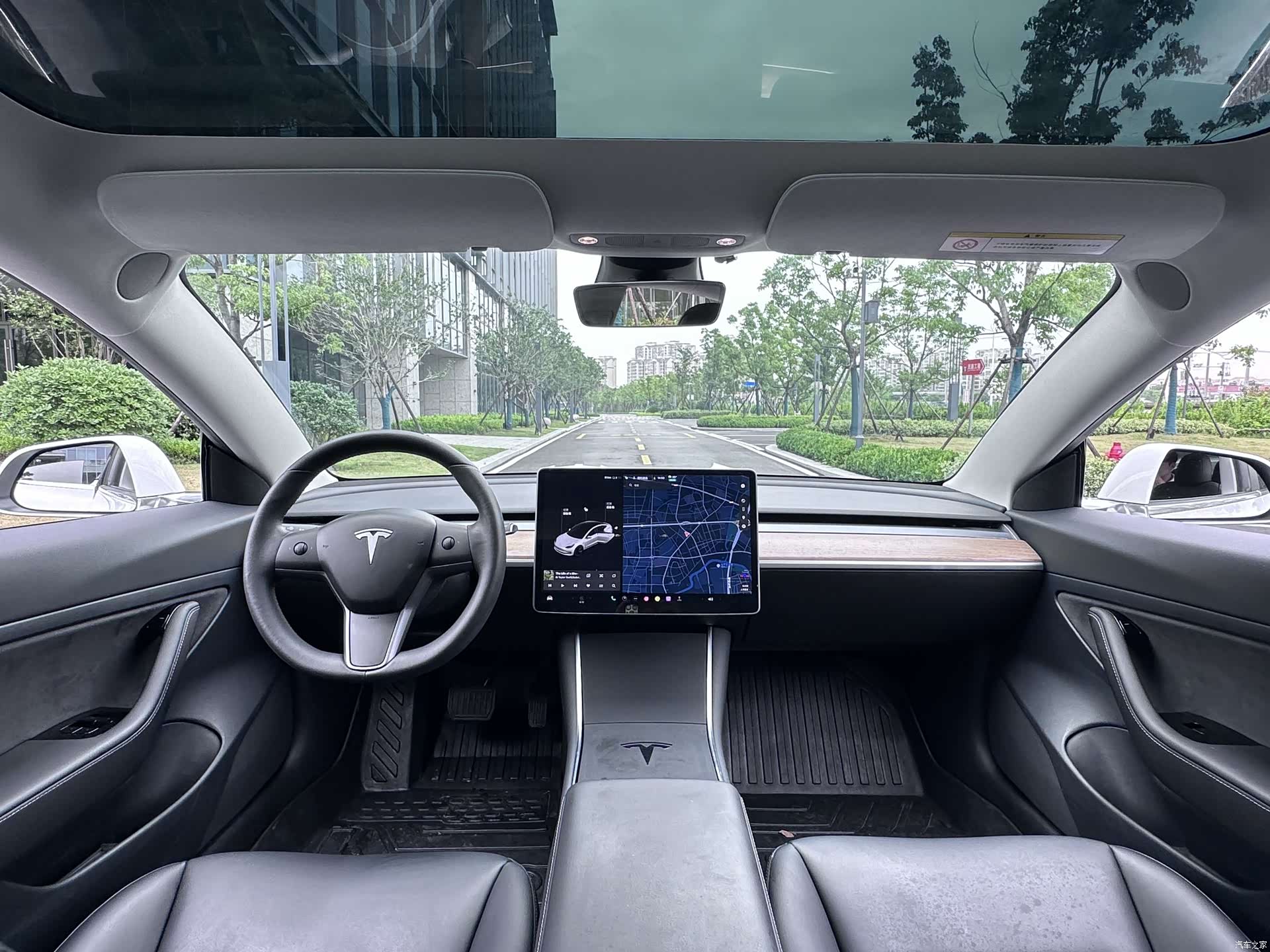Tesla Model 3, 2020 4