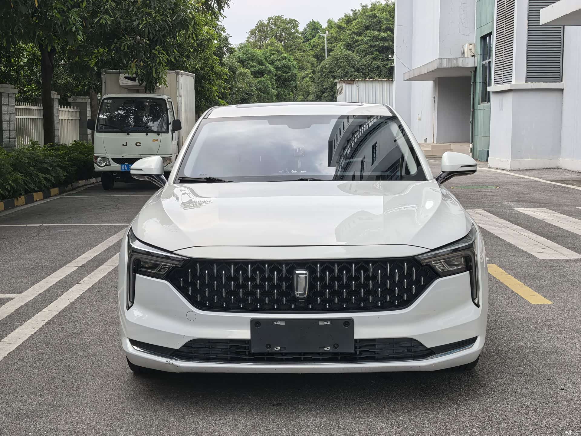 Bestune B70, 2022 2