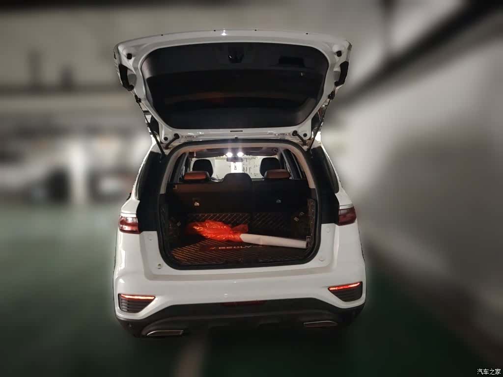 Geely X6, 2020 10