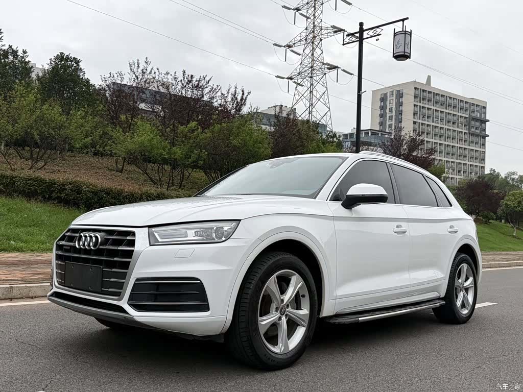 Audi Q5L, 2020 1